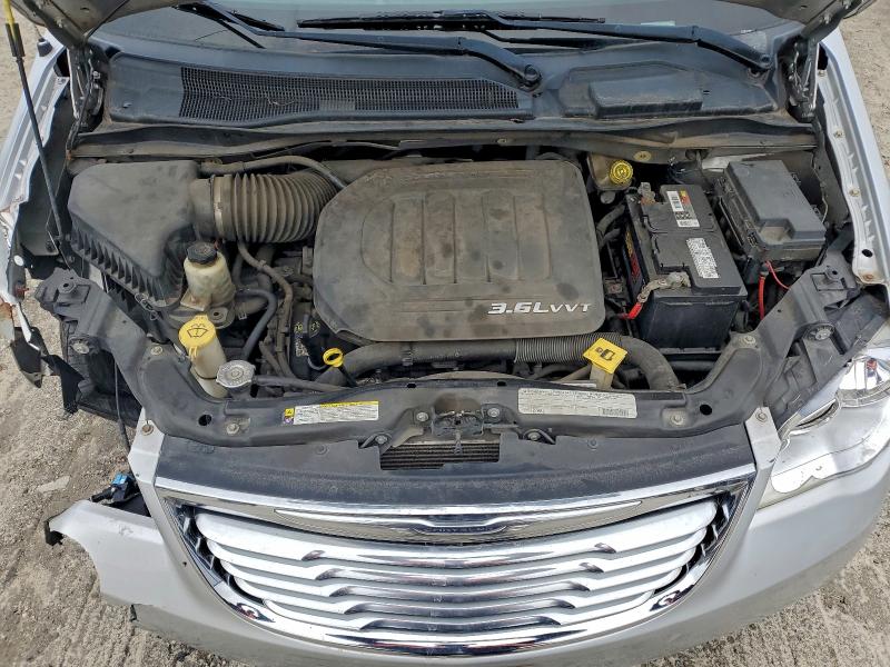 Photo 12 from auction – 2011 CHRYSLER TOWN & COU with VIN 2A4RR5DG0BR771577