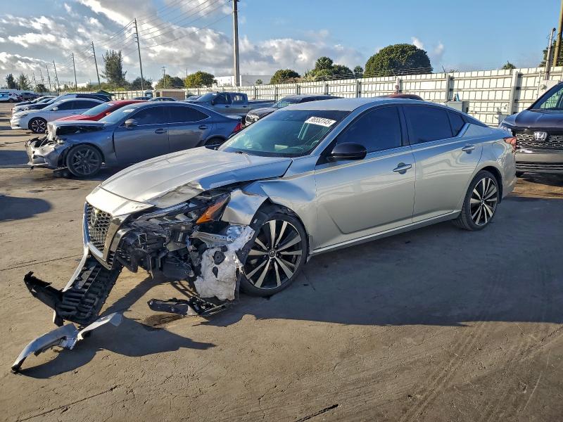 NISSAN ALTIMA SR 2020 with VIN 1N4BL4CV9LN317741 - Photo from auction