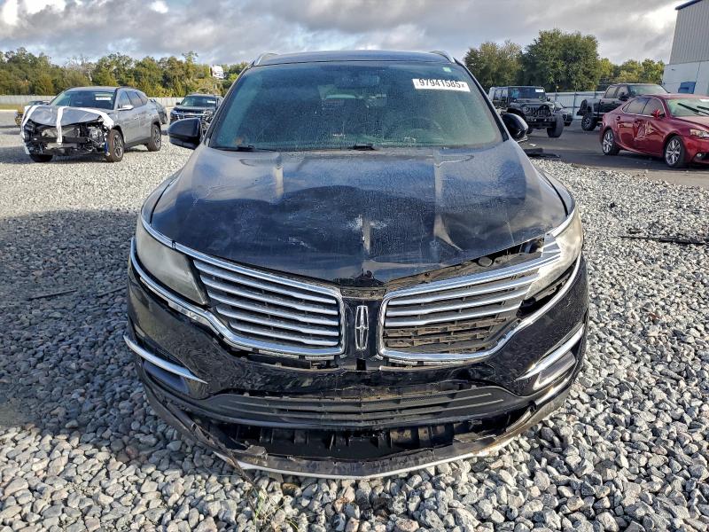 Photo 5 from auction – 2017 LINCOLN MKC with VIN 5LMCJ2C98HUL45581