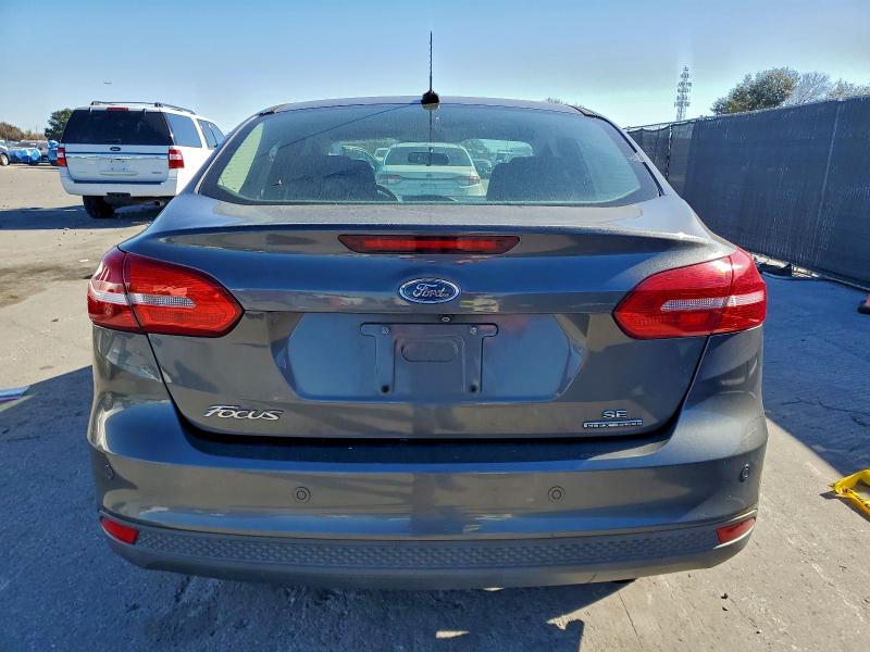 Photo 6 from auction – 2015 FORD FOCUS SE with VIN 1FADP3F27FL298261
