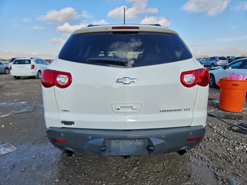 Photo 6 from auction – 2011 CHEVROLET TRAVERSE L with VIN 1GNKVLED3BJ256922