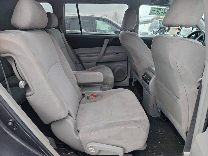 Photo 11 from auction – 2011 TOYOTA HIGHLANDER with VIN 5TDZK3EH1BS049709