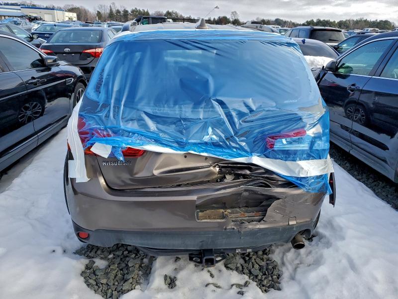 Photo 6 from auction – 2017 MITSUBISHI OUTLANDER with VIN JA4AR4AW6HZ063917
