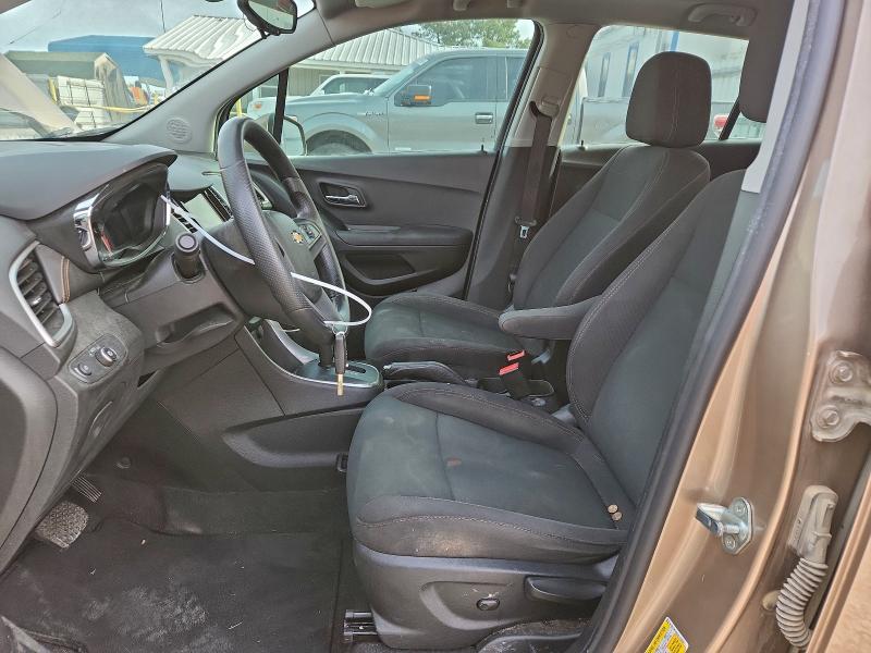 Photo 7 from auction – 2018 CHEVROLET TRAX LS with VIN 3GNCJKSB5JL178597