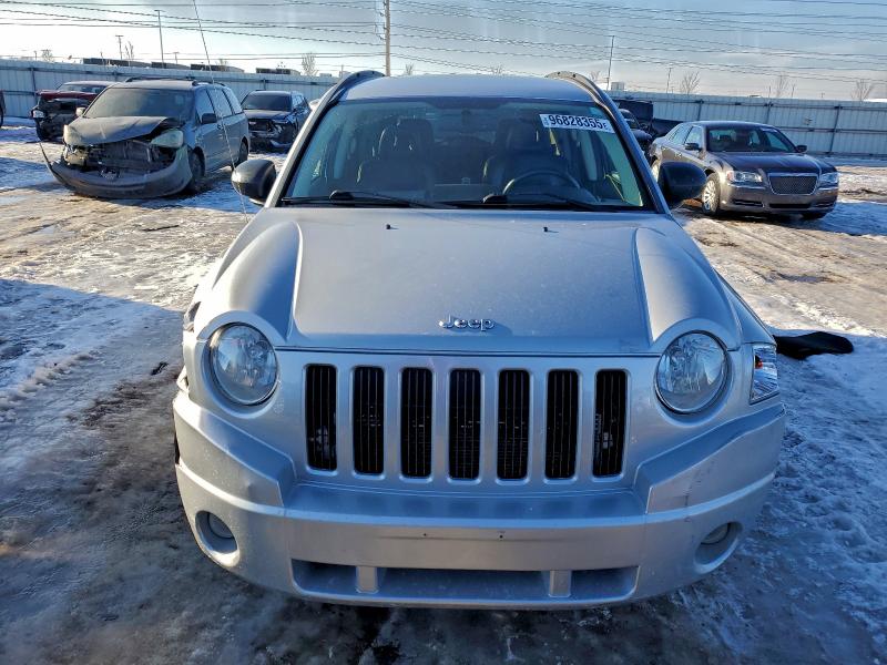 Photo 5 from auction – 2007 JEEP COMPASS LI with VIN 1J8FF57W47D211715