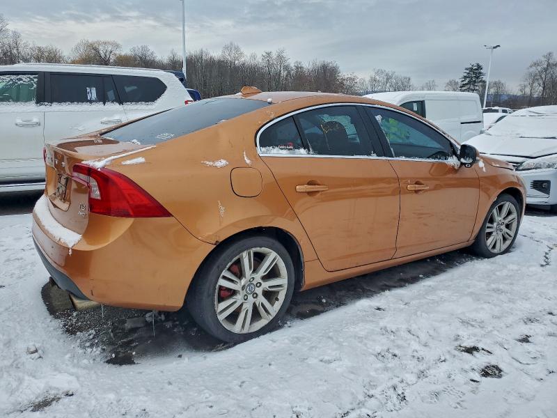 Photo 3 from auction – 2011 VOLVO S60 T6 with VIN YV1902FH7B2007559