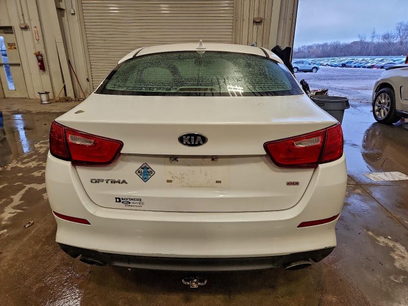 Photo 6 from auction – 2015 KIA OPTIMA LX with VIN 5XXGM4A73FG375801