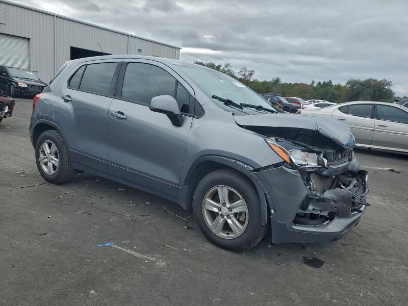 Photo 4 from auction – 2020 CHEVROLET TRAX LS with VIN 3GNCJKSBXLL305511