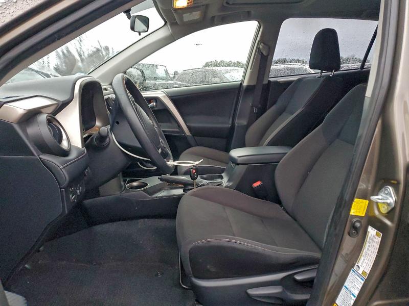 Photo 7 from auction – 2015 TOYOTA RAV4 XLE with VIN JTMRFREV2FD148487