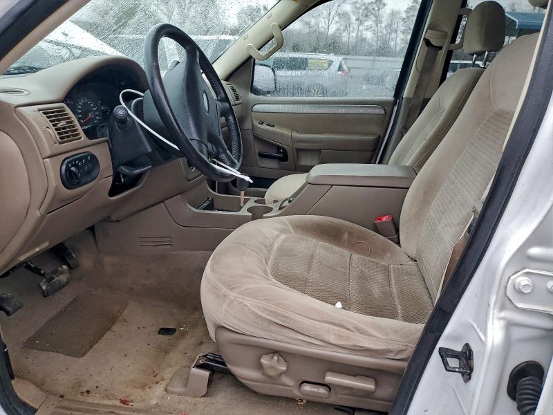 Photo 7 from auction – 2004 FORD EXPLORER X with VIN 1FMZU73K24UA17197