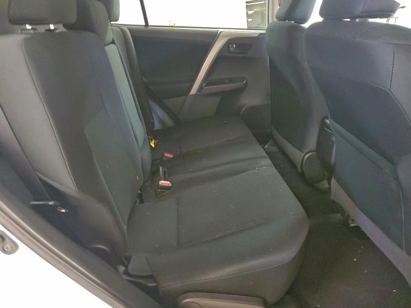 Photo 11 from auction – 2018 TOYOTA RAV4 LE with VIN 2T3BFREV4JW743225