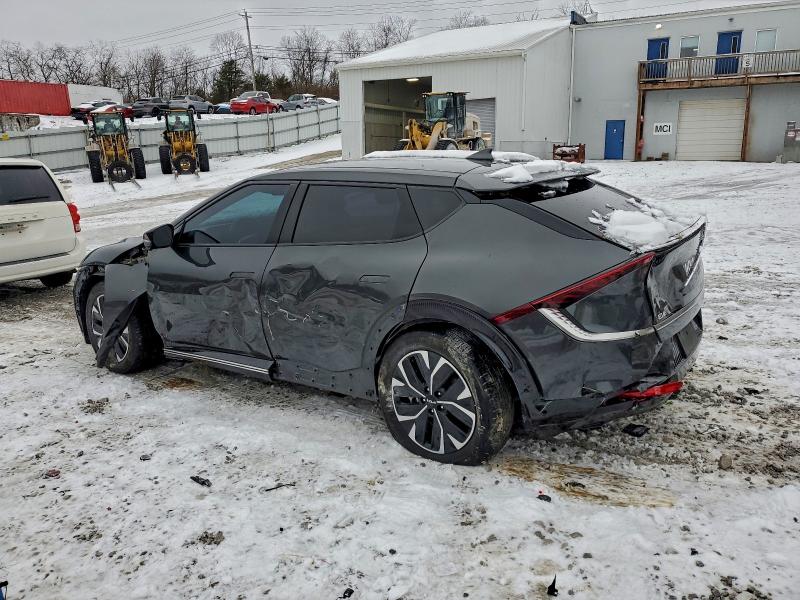 Photo 2 from auction – 2023 KIA EV6 LIGHT with VIN KNDC3DLC5P5093998