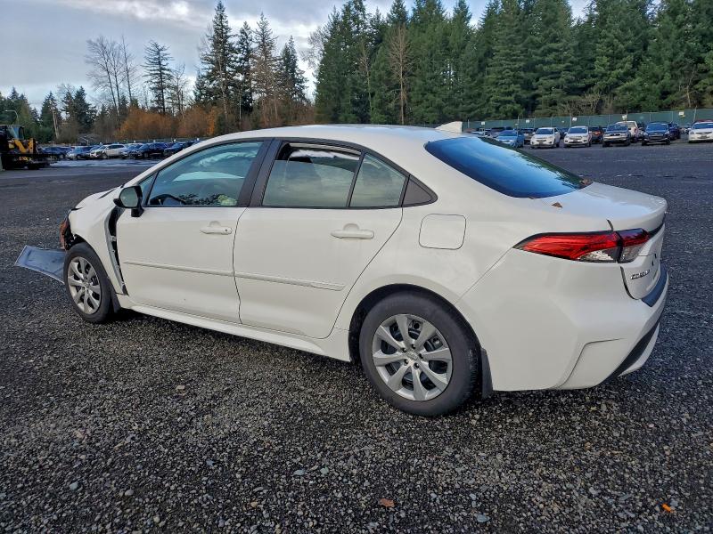 Photo 2 from auction – 2022 TOYOTA COROLLA LE with VIN 5YFEPMAEXNP274872