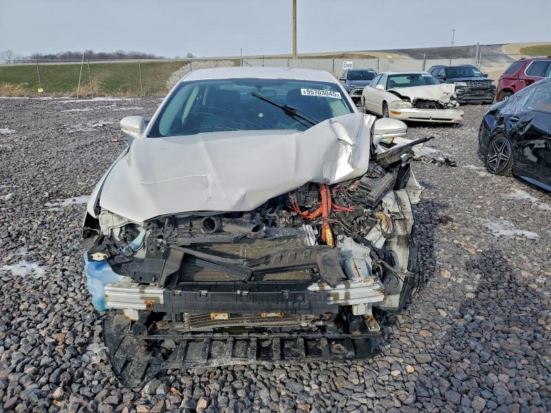 Photo 5 from auction – 2013 FORD FUSION with VIN 3FA6P0LU6DR322724