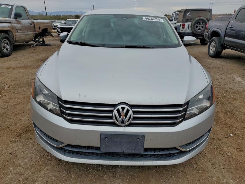 Photo 5 from auction – 2014 VOLKSWAGEN PASSAT S with VIN 1VWAT7A33EC111187