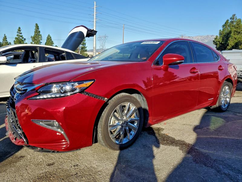 LEXUS ES 300H 2016 مع رقم تعريف المركبة JTHBW1GG8G2108573 - صورة من المزاد