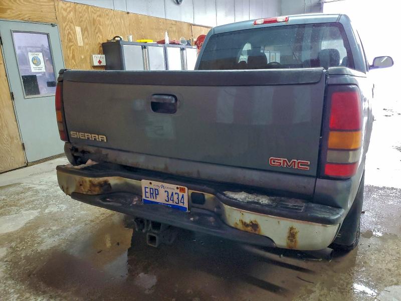 Photo 6 from auction – 2006 GMC NEW SIERRA with VIN 2GTEK13V561289984