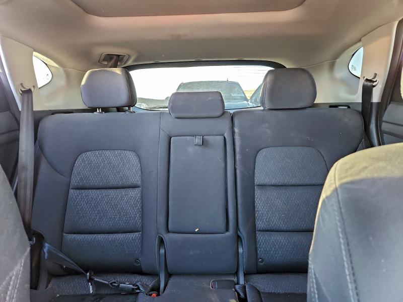 Photo 10 from auction – 2018 HYUNDAI TUCSON VAL with VIN KM8J3CA27JU791663