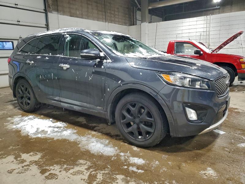 Photo 4 from auction – 2017 KIA SORENTO SX with VIN 5XYPKDA55HG264251