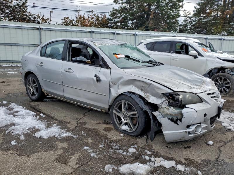 Photo 4 from auction – 2004 MAZDA 3 S with VIN JM1BK323141102564