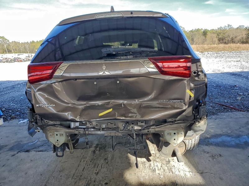 Photo 6 from auction – 2017 MITSUBISHI OUTLANDER with VIN JA4AD3A39HZ062971