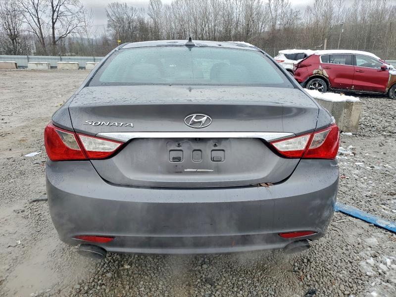 Photo 6 from auction – 2013 HYUNDAI SONATA SE with VIN 5NPEC4AC4DH567401