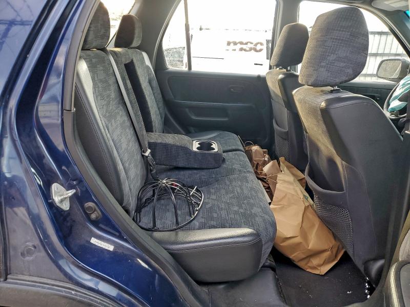 Photo 11 from auction – 2004 HONDA CR-V LX with VIN SHSRD68414U201105