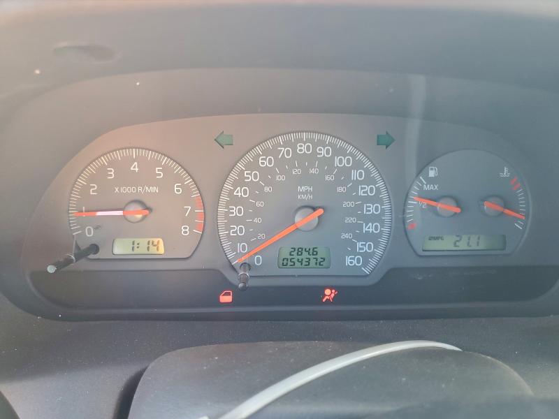 Photo 9 from auction – 2002 VOLVO V40 1.9T with VIN YV1VW29552F843684