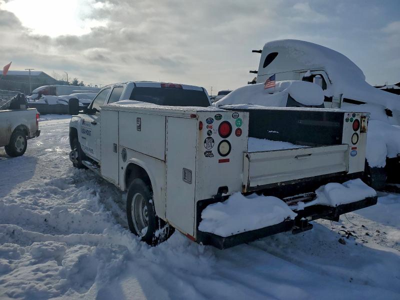 Photo 2 from auction – 2015 CHEVROLET SILVERADO with VIN 1GB5CYC83FZ122101