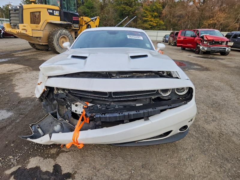 Photo 5 from auction – 2019 DODGE CHALLENGER with VIN 2C3CDZAG3KH641972