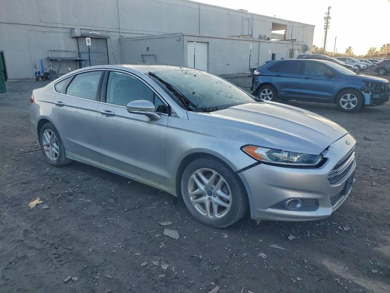 Photo 4 from auction – 2015 FORD FUSION SE with VIN 3FA6P0HD8FR122147