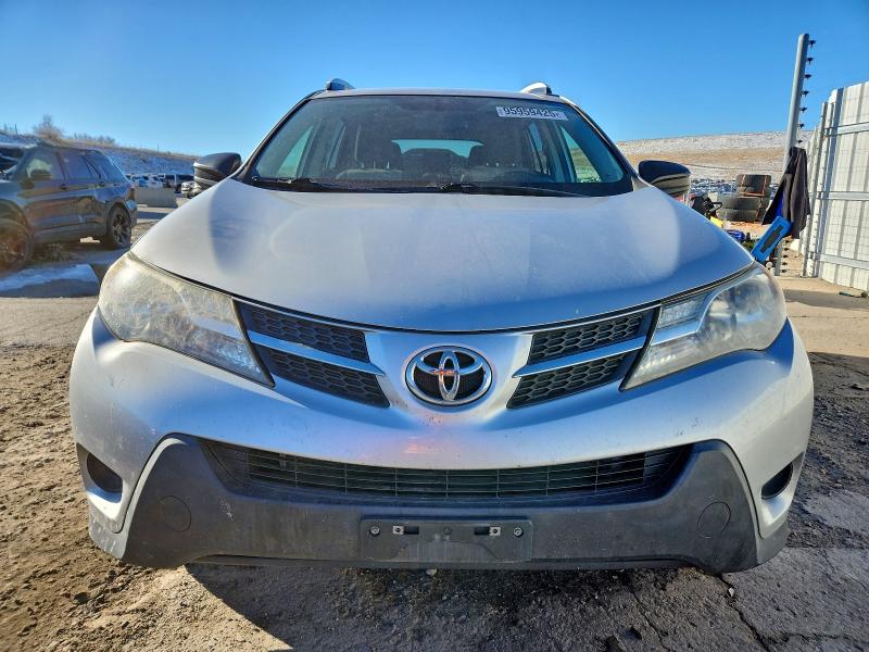 Photo 5 from auction – 2015 TOYOTA RAV4 LE with VIN JTMBFREV3FJ025560