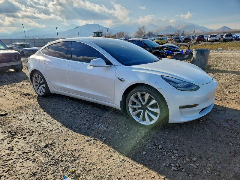 Photo 4 from auction – 2020 TESLA MODEL 3 with VIN 5YJ3E1EB9LF638817