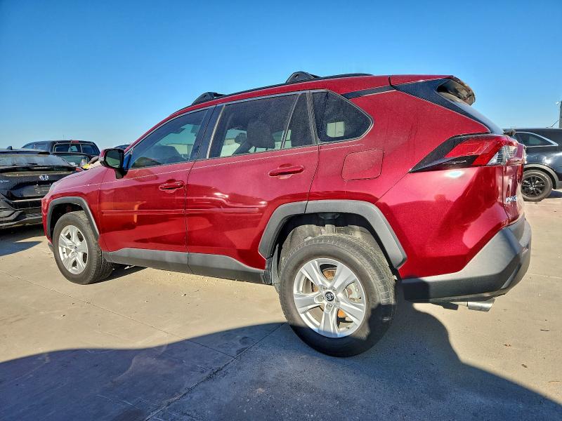 Photo 2 from auction – 2020 TOYOTA RAV4 XLE with VIN 2T3W1RFV6LW100215