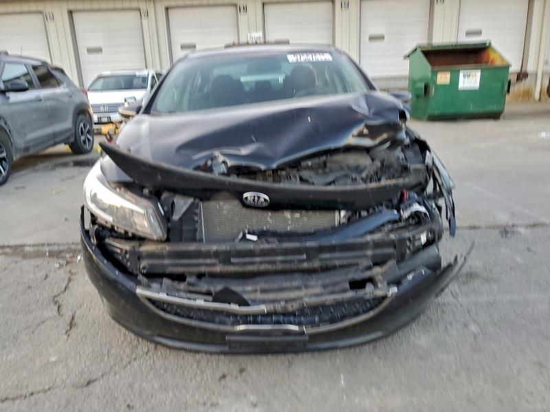 Photo 5 from auction – 2017 KIA FORTE with VIN 3KPFK4A7XHE053010