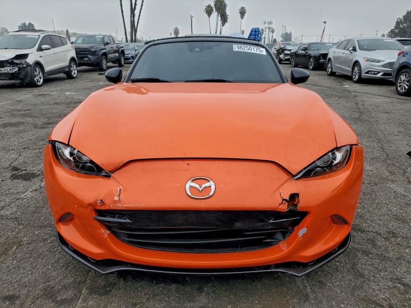 Photo 5 from auction – 2019 MAZDA MX-5 MIATA with VIN JM1NDAA70K0400462