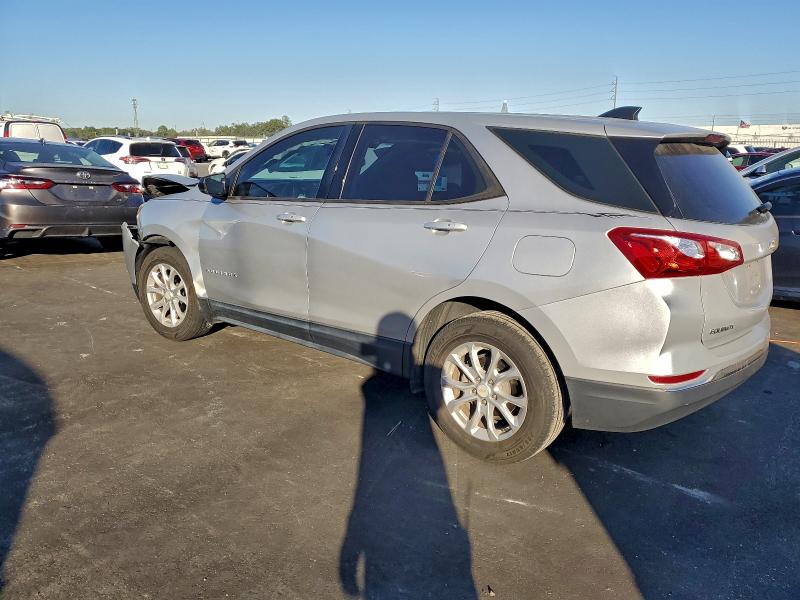 Photo 2 from auction – 2018 CHEVROLET EQUINOX LS with VIN 2GNAXHEV9J6125579