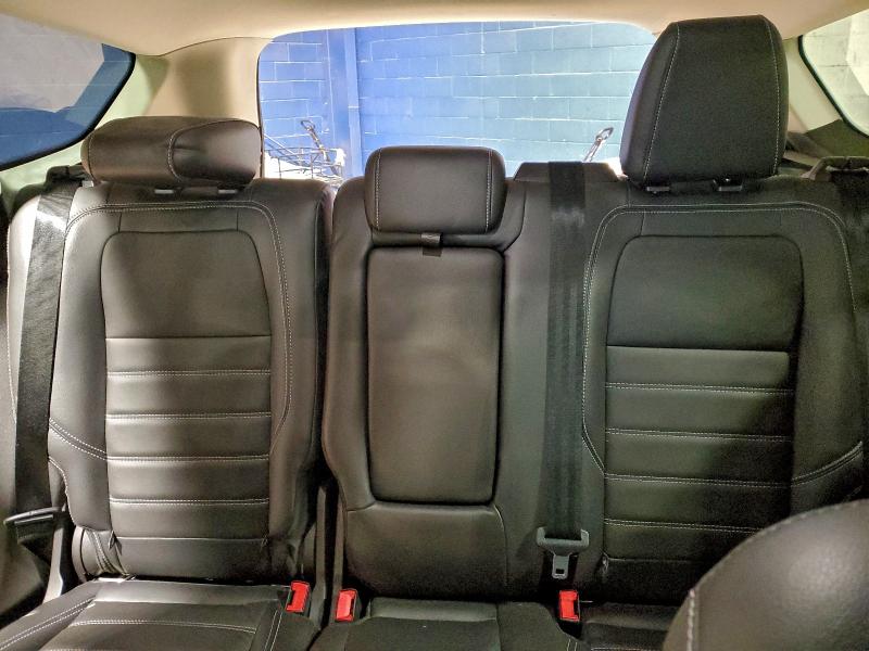 Photo 10 from auction – 2018 FORD ESCAPE SEL with VIN 1FMCU9HD0JUB94631