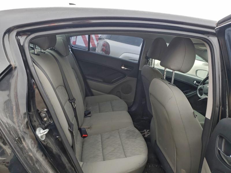 Photo 10 from auction – 2016 KIA FORTE LX with VIN KNAFK4A6XG5525625