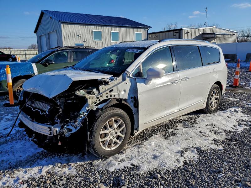 CHRYSLER PACIFICA T 2020 with VIN 2C4RC1BG9LR177025 - Photo from auction