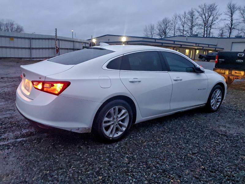 Photo 3 from auction – 2016 CHEVROLET MALIBU LT with VIN 1G1ZE5ST5GF268491