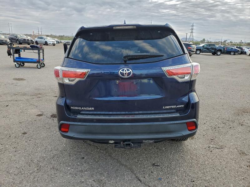 Photo 6 from auction – 2015 TOYOTA HIGHLANDER with VIN 5TDDKRFH3FS078646
