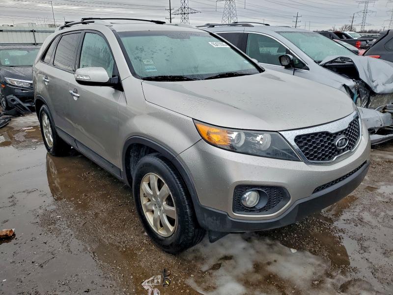 Photo 4 from auction – 2013 KIA SORENTO LX with VIN 5XYKT3A60DG418904