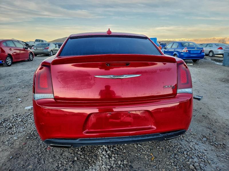 Photo 6 from auction – 2016 CHRYSLER 300 S with VIN 2C3CCABT1GH295055