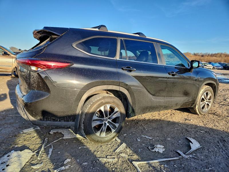 Photo 3 from auction – 2023 TOYOTA HIGHLANDER with VIN 5TDKDRBH9PS503053
