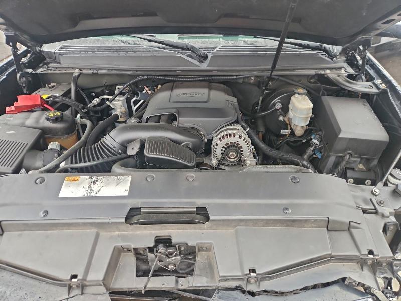 Photo 12 from auction – 2011 CHEVROLET SUBURBAN C with VIN 1GNSCJE04BR391271