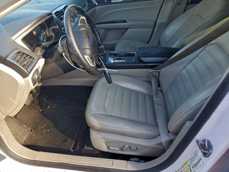 Photo 7 from auction – 2017 FORD FUSION with VIN 3FA6P0HD3HR142891