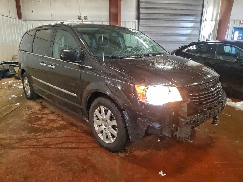 Photo 4 from auction – 2016 CHRYSLER TOWN & COU with VIN 2C4RC1BG1GR232587