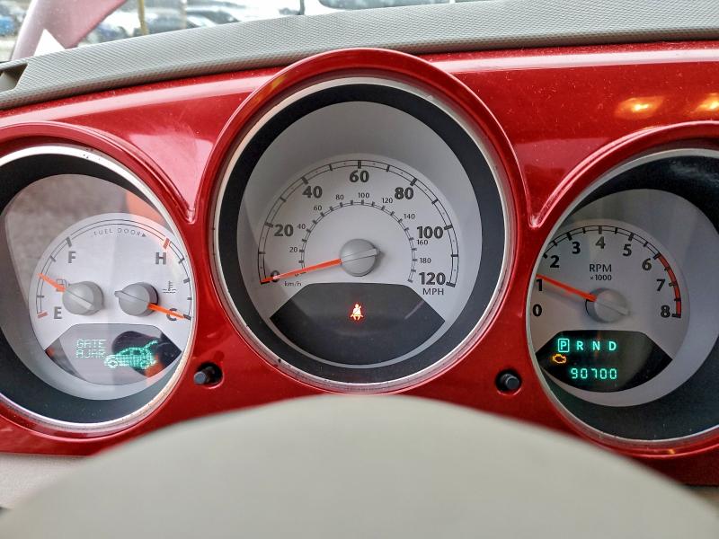 Photo 9 from auction – 2006 CHRYSLER PT CRUISER with VIN 3A8FY68846T320555