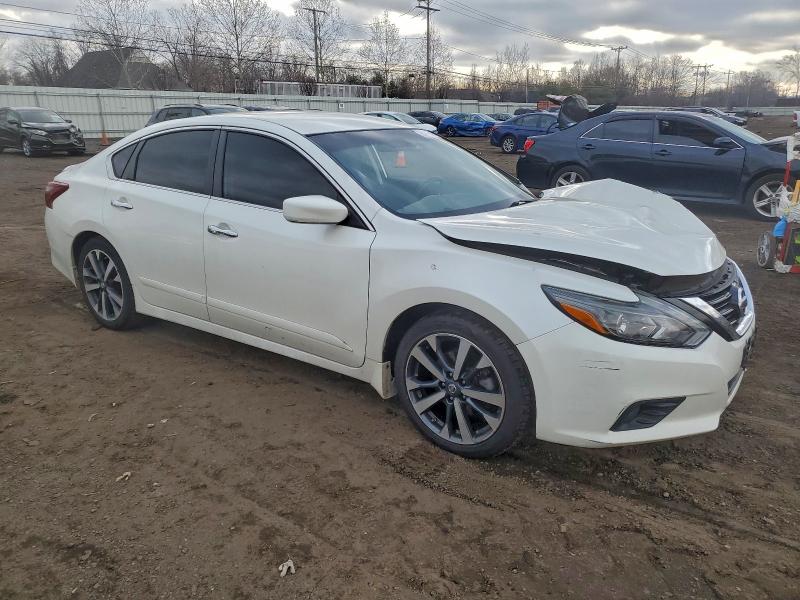 Photo 4 from auction – 2017 NISSAN ALTIMA 2.5 with VIN 1N4AL3AP7HC495919